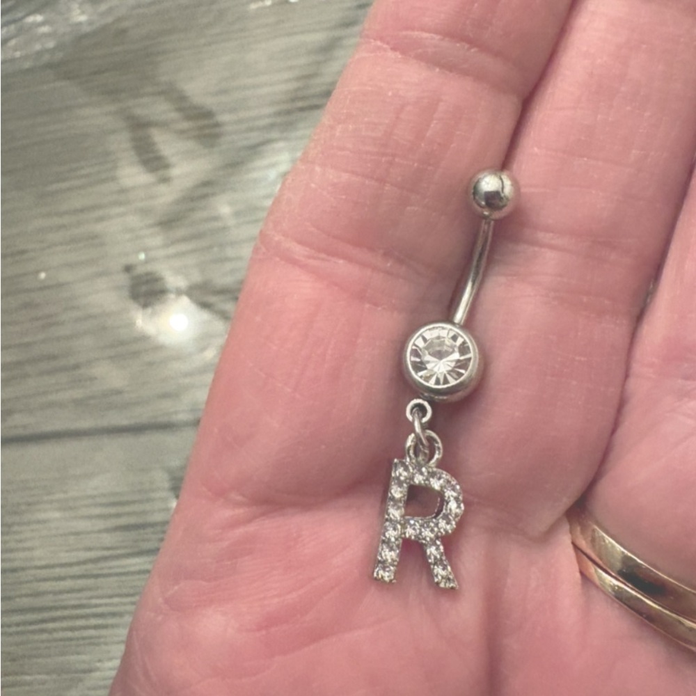 Belly Ring- Letter R Stainless Steel Navel Belly Ring  Nwt. Tray109